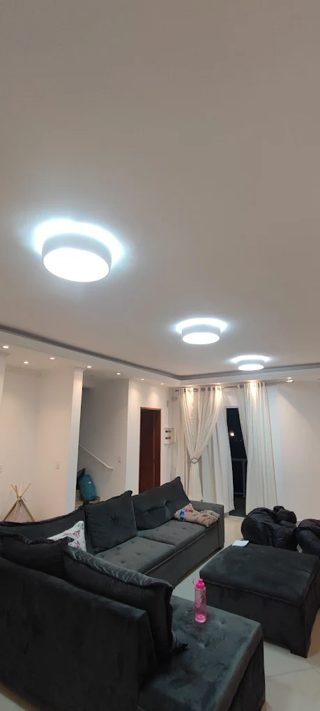 Instalação de Painéis LED de Sobrepor