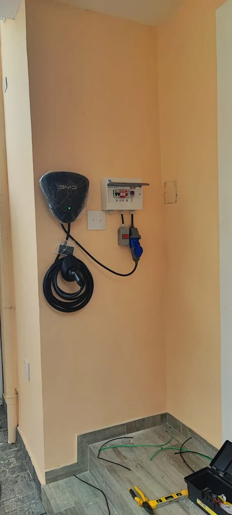 Instalação de Carregador para Carro Elétrico (Wallbox)